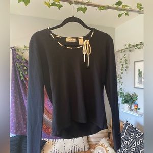 Stephanie Rogers black and white sweater- Size M